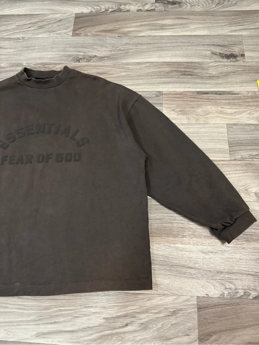 Fear of God Essentials Heavyweight Cotton Crewneck Long Sleeve Size Small